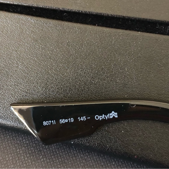 NEW IN BOX Dior DDiorF sunglasses in black colour with gold CD letters - Picture 11 of 12